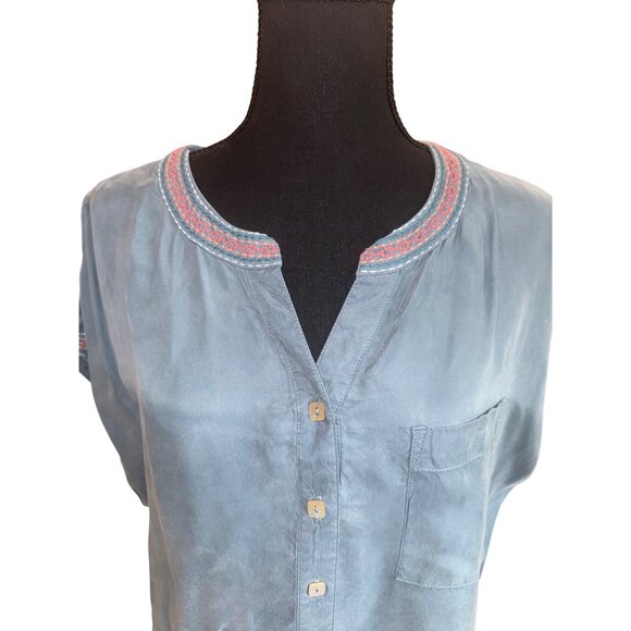 John Mark Soft Chambray Blue Button Boho Blouse Embroidered Front Tie M Cottage - Picture 3 of 12